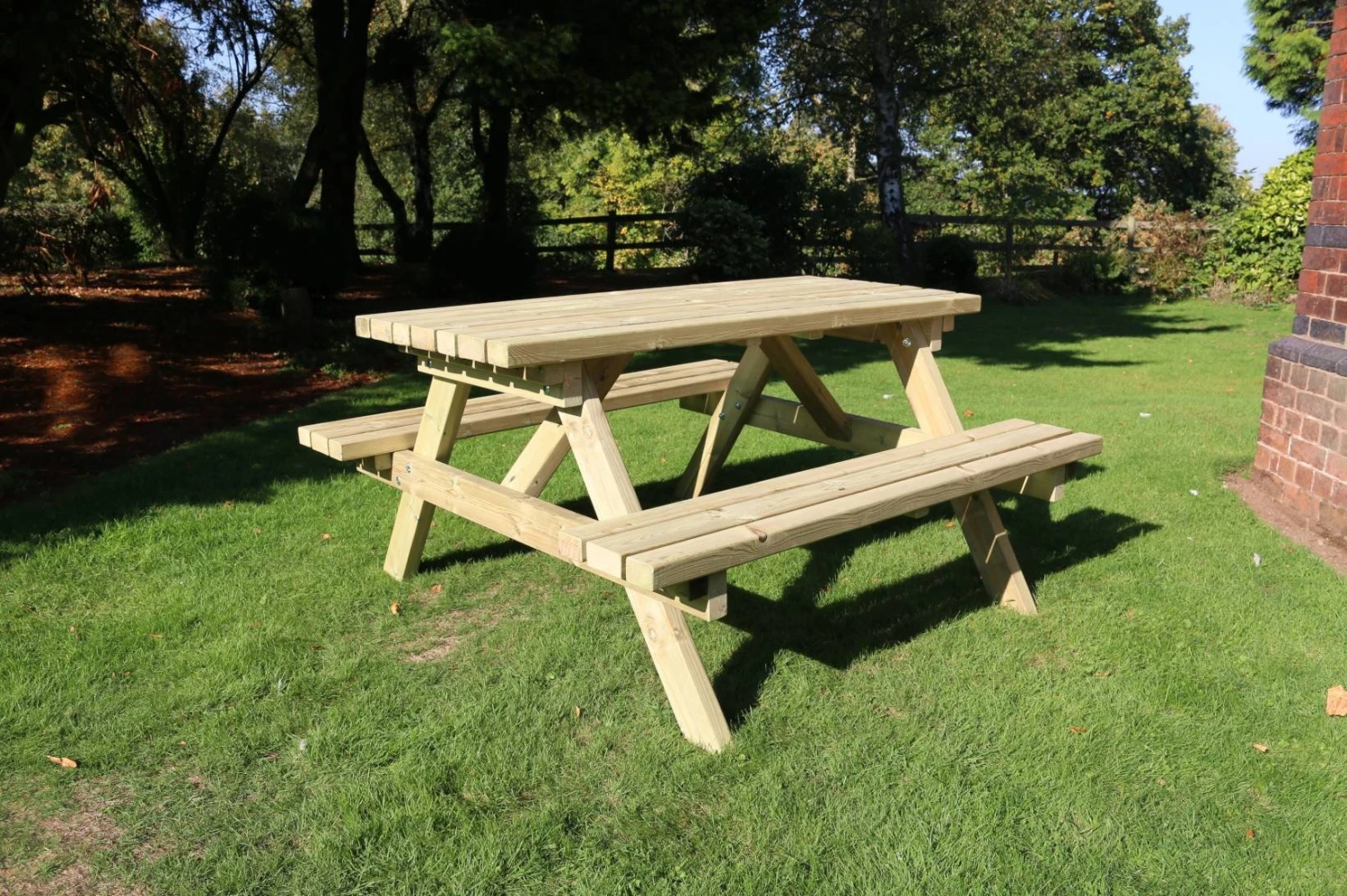 Churnet Valley Deluxe Picnic Table 1.5m 2 Churnet Valley Deluxe Picnic Table 1.5m - Image 2