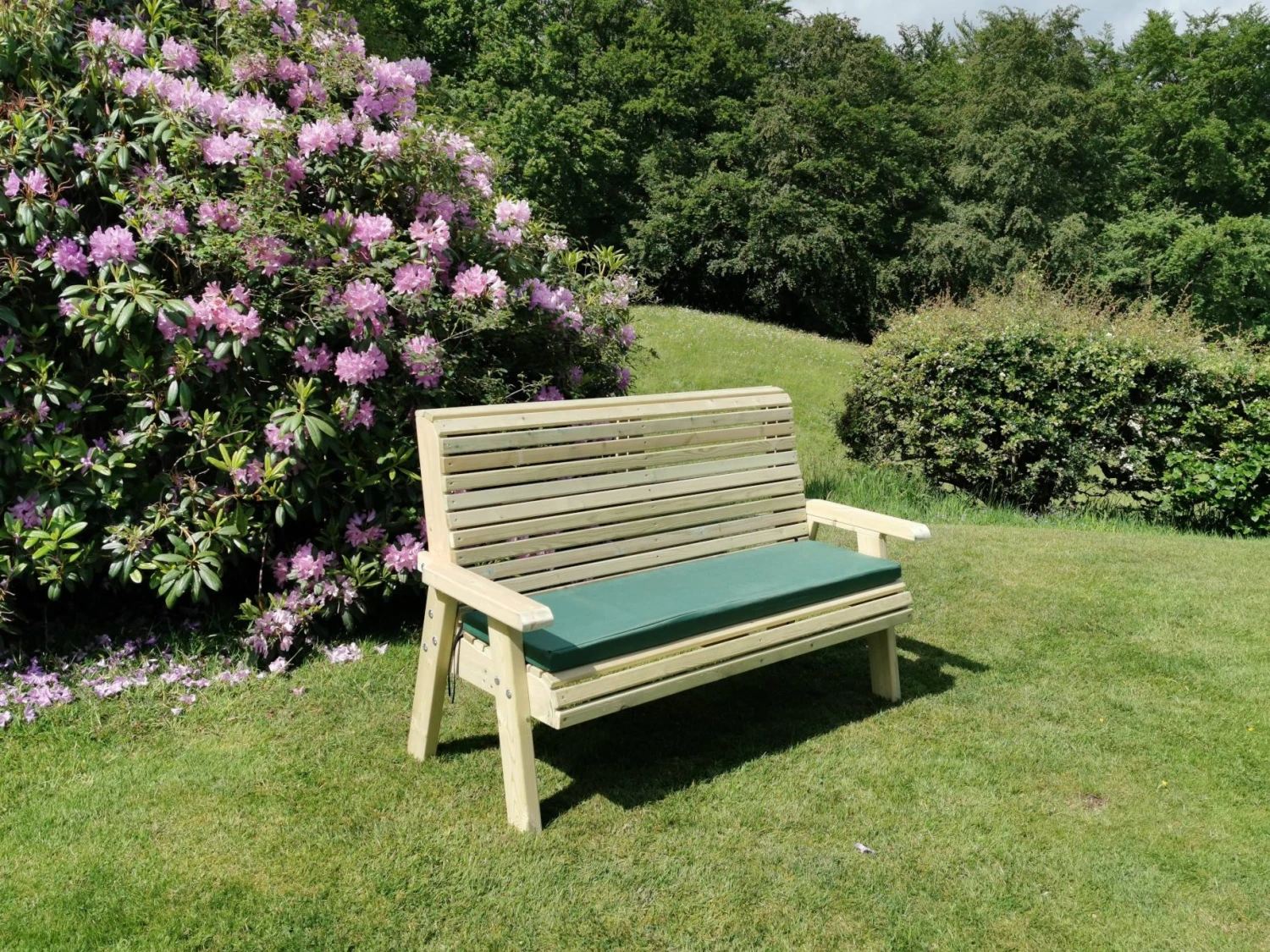 Churnet Valley Ergo 3 Seat Bench 4 Churnet Valley Ergo 3 Seat Bench - Image 4
